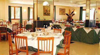 Hotel Residence Adria Rodi Garganico Dış mekan fotoğraf