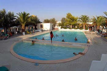 Hotel Residence Adria Rodi Garganico Dış mekan fotoğraf